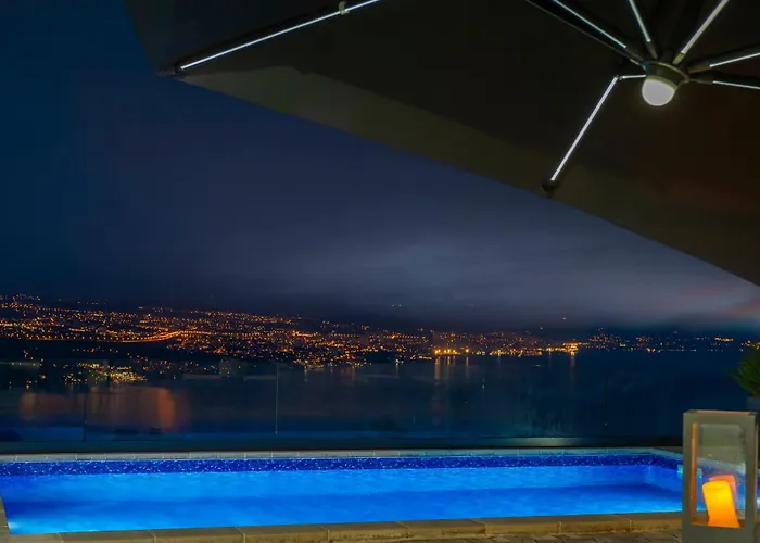 White Pearl Diamond Haus B, Opatija Mit Meerblick & Pool Dom wakacyjny