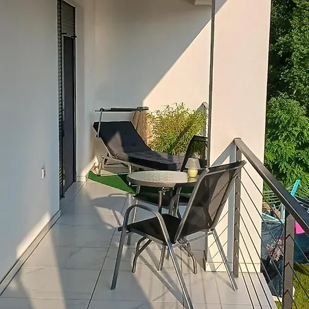 White Pearl Diamond, Mit Meerblick & Pool Сasa de vacaciones *