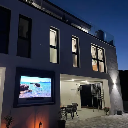 White Pearl Diamond, Mit Meerblick & Pool Сasa de vacaciones Opatija