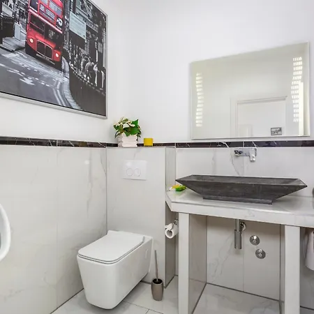 White Pearl Diamond, Mit Meerblick & Pool Сasa de vacaciones *