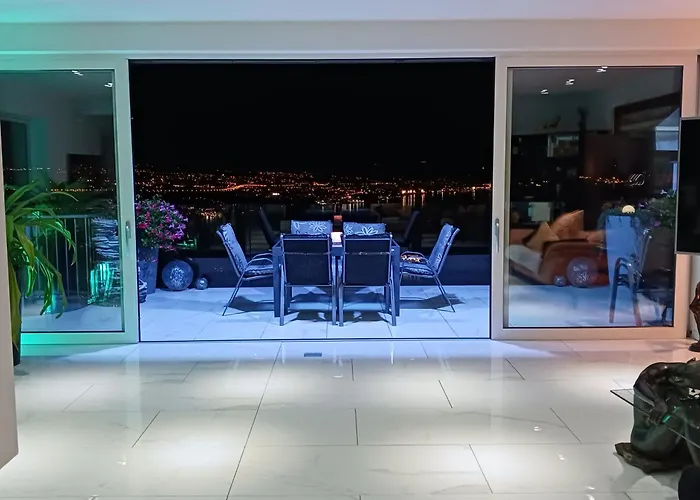 White Pearl Diamond Haus B, Opatija Mit Meerblick & Pool 別荘 *