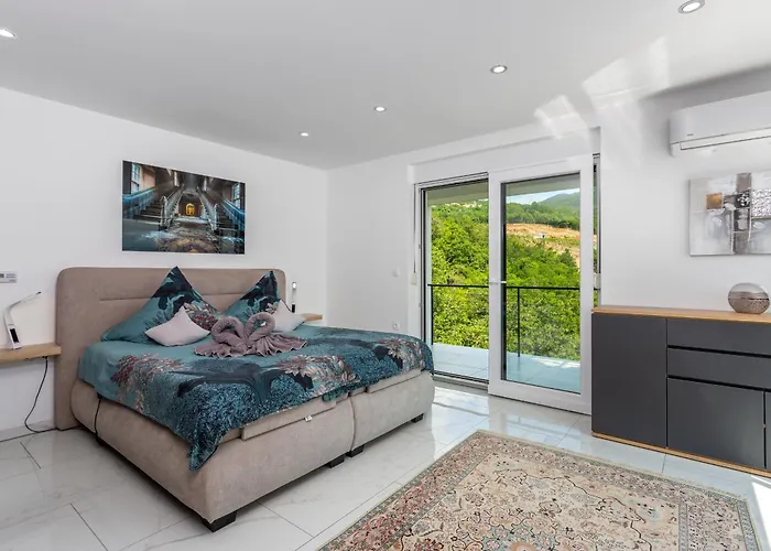 別荘 White Pearl Diamond Haus B, Opatija Mit Meerblick & Pool