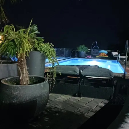 Tatil Evi White Pearl Diamond, Mit Meerblick & Pool Opatija