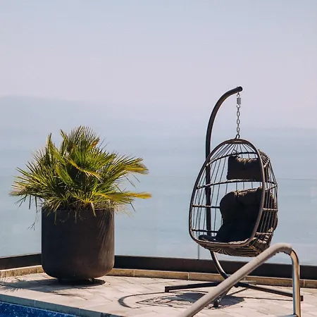 Tatil Evi White Pearl Diamond, Mit Meerblick & Pool *